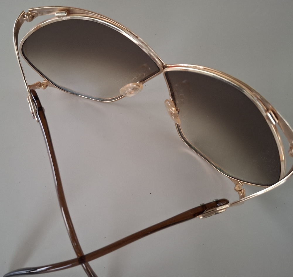 Christian Dior Elegant Gold Vintage Sunglasses - Picture 12 of 14